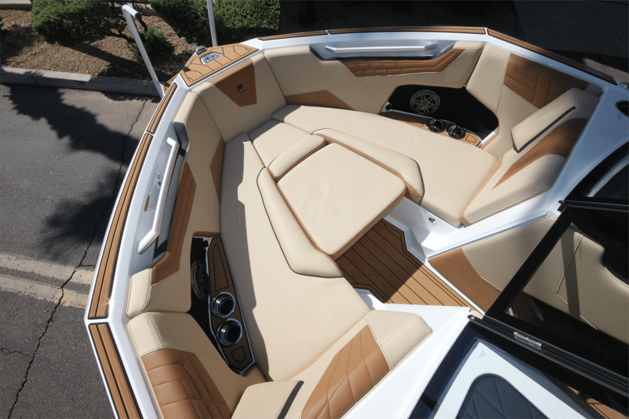 2025 Super Air Nautique S23 &#8220;Centennial Edition&#8221;