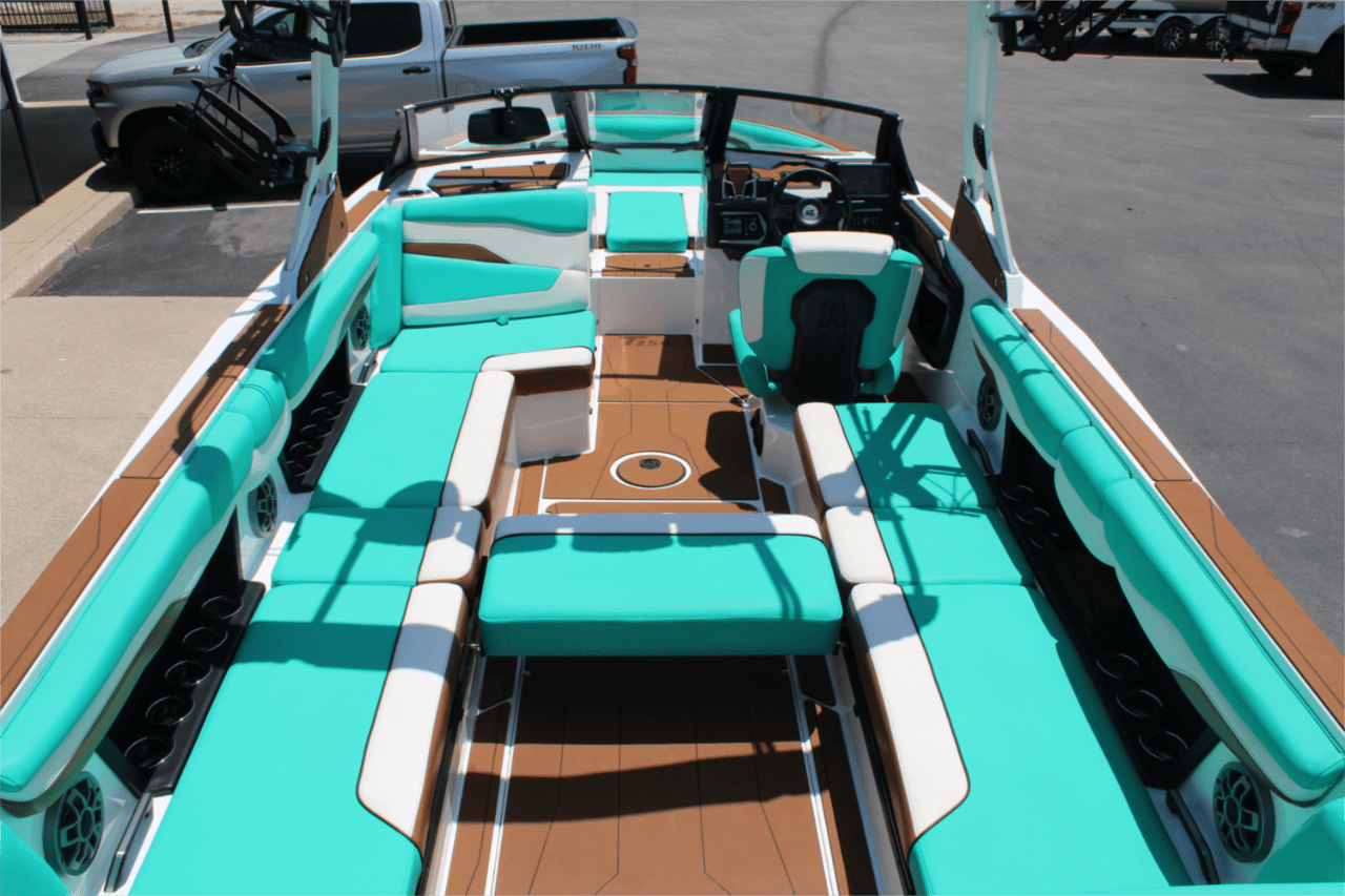 2023 Axis T250