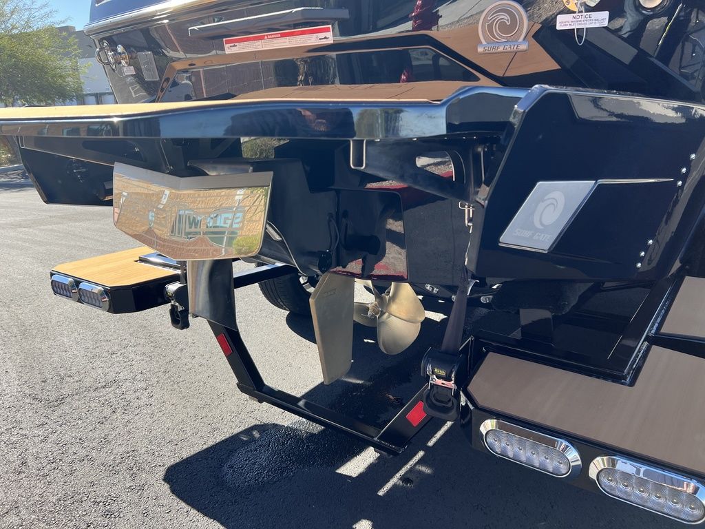 2025 Axis Wake Research A245