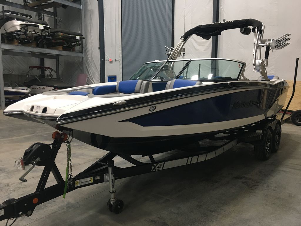 2015 MasterCraft X46 Icon