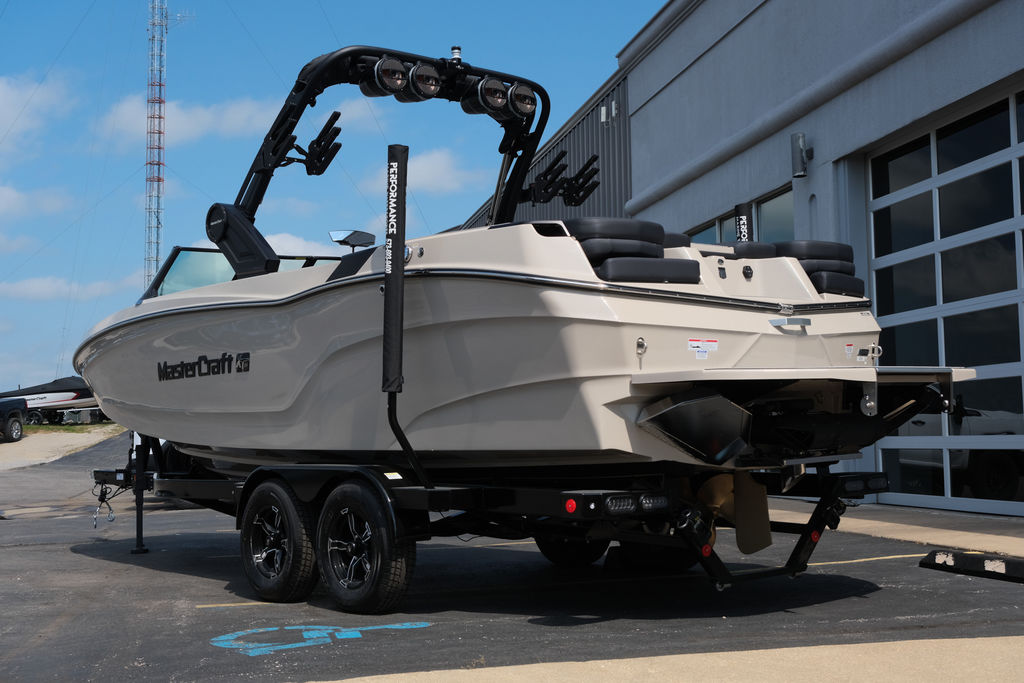 2025 MasterCraft XT24 Icon