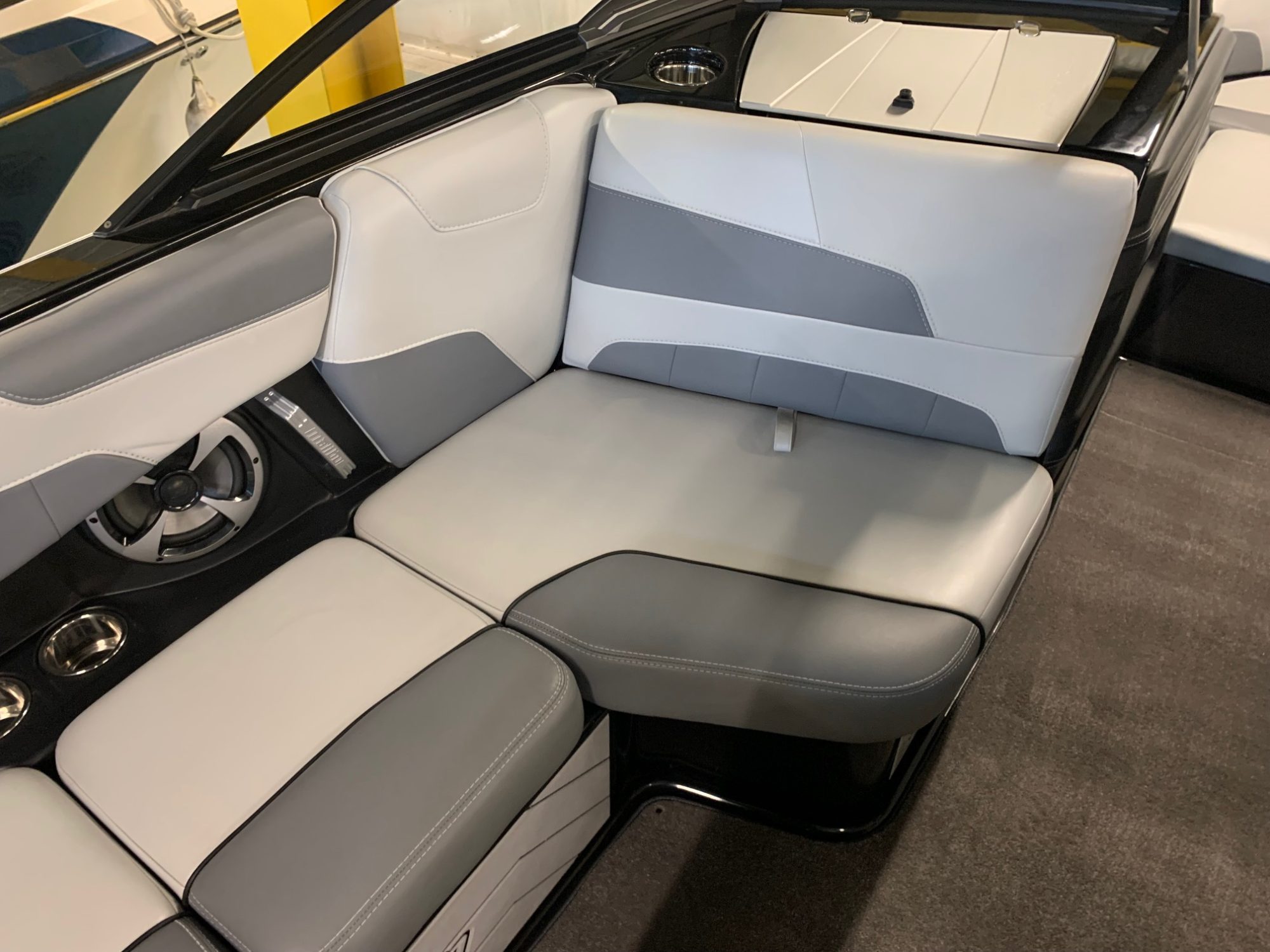 2019 Malibu Wakesetter 22LSV