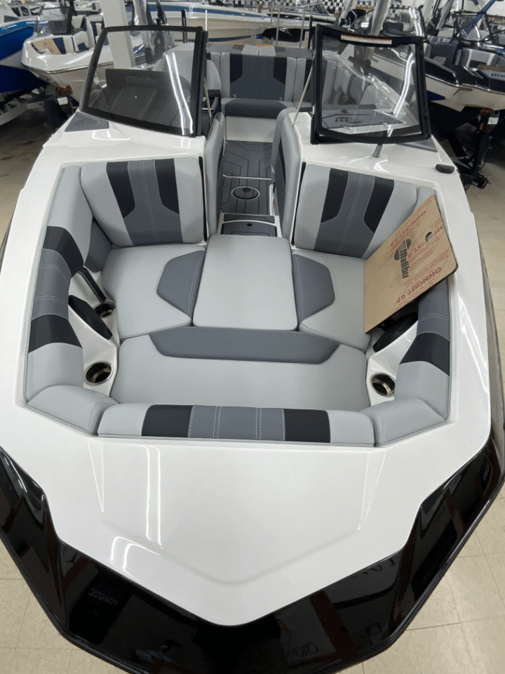 2025 MALIBU 21 LX WAKESETTER w/M5DI and TRL Icon
