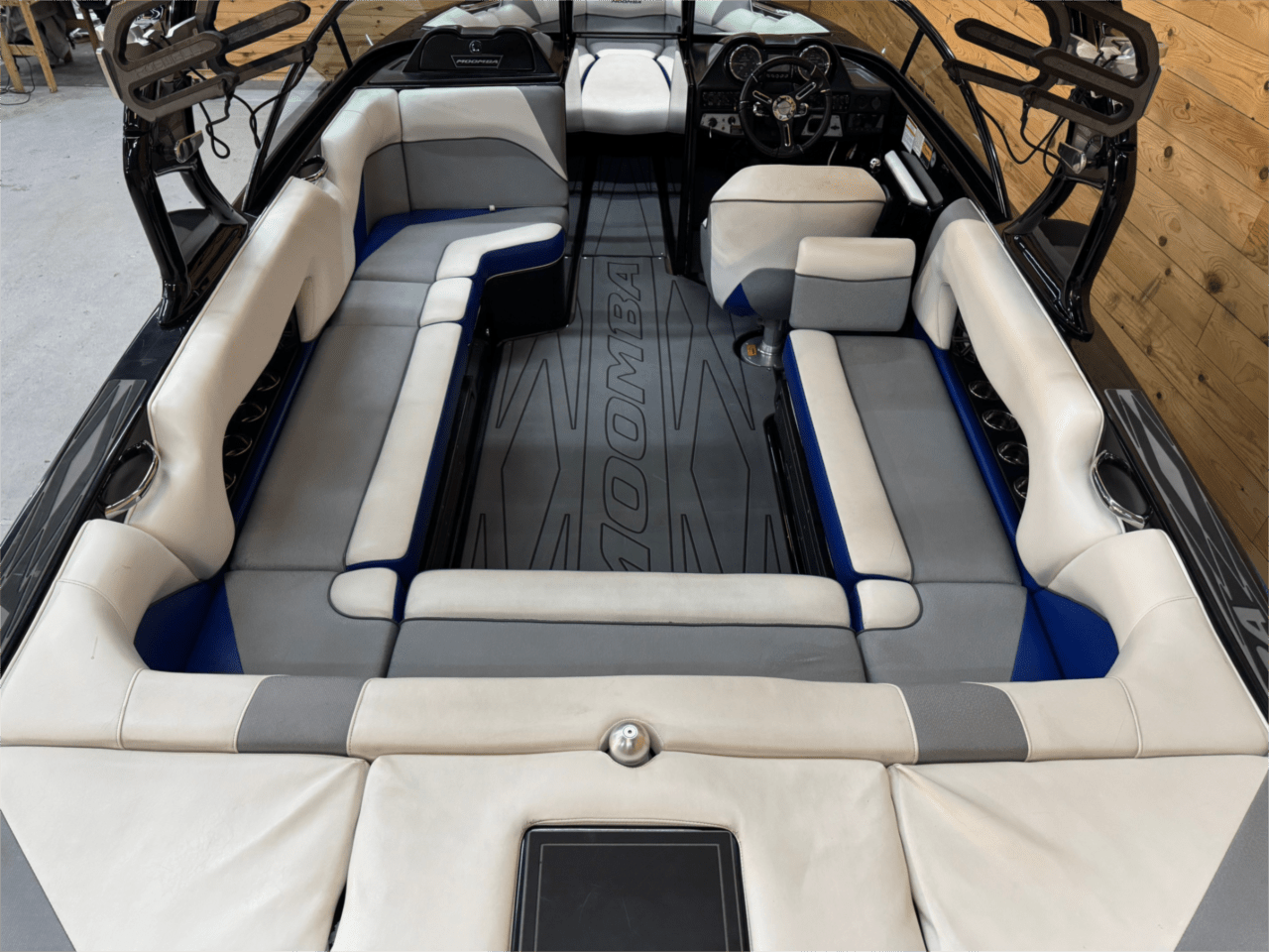 Moomba Boats Mojo V-Drive 23 2016
