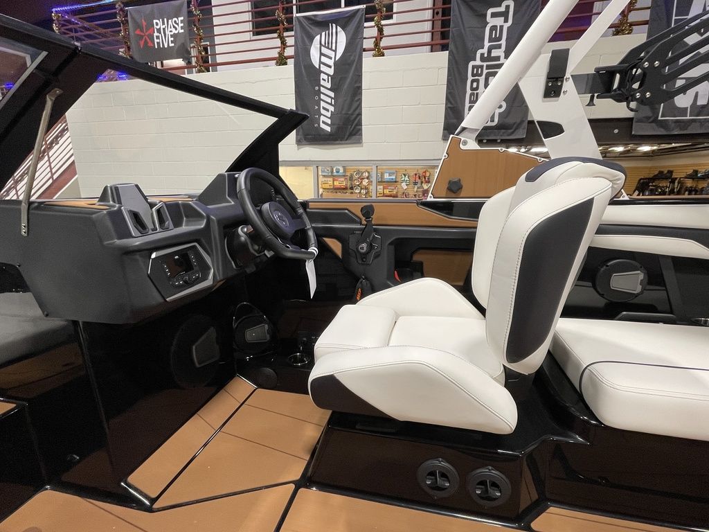 2025 Axis Wake Research T250