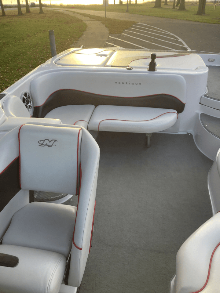2005 ski nautique SV211
