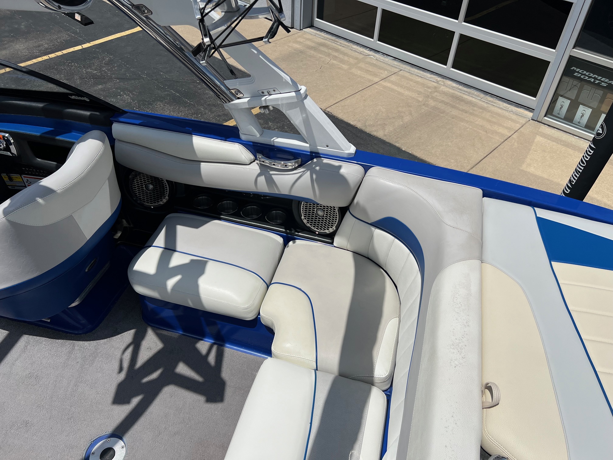 2012 MALIBU 22 MXZ WAKESETTER 