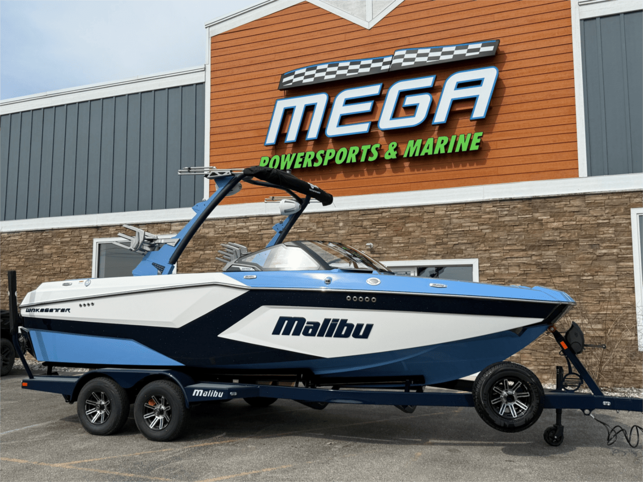 Malibu Boats Wakesetter 22 MXZ V-Drive 22 2025 Icon