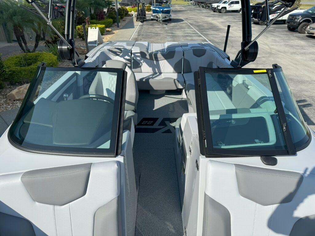 2024 MasterCraft XT22