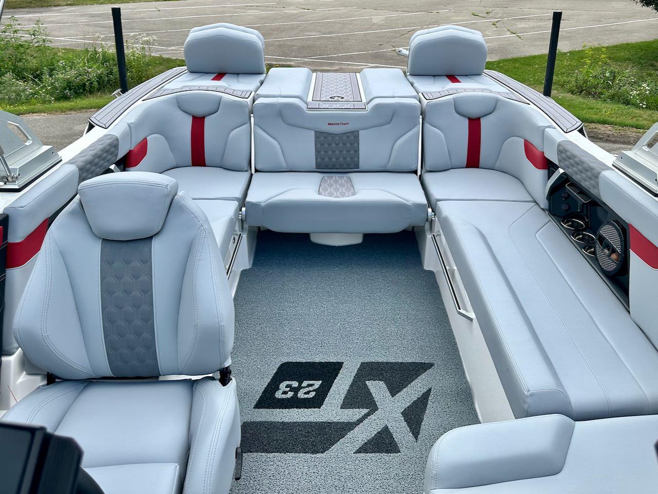 2023 Mastercraft XT23 | Full Warranty