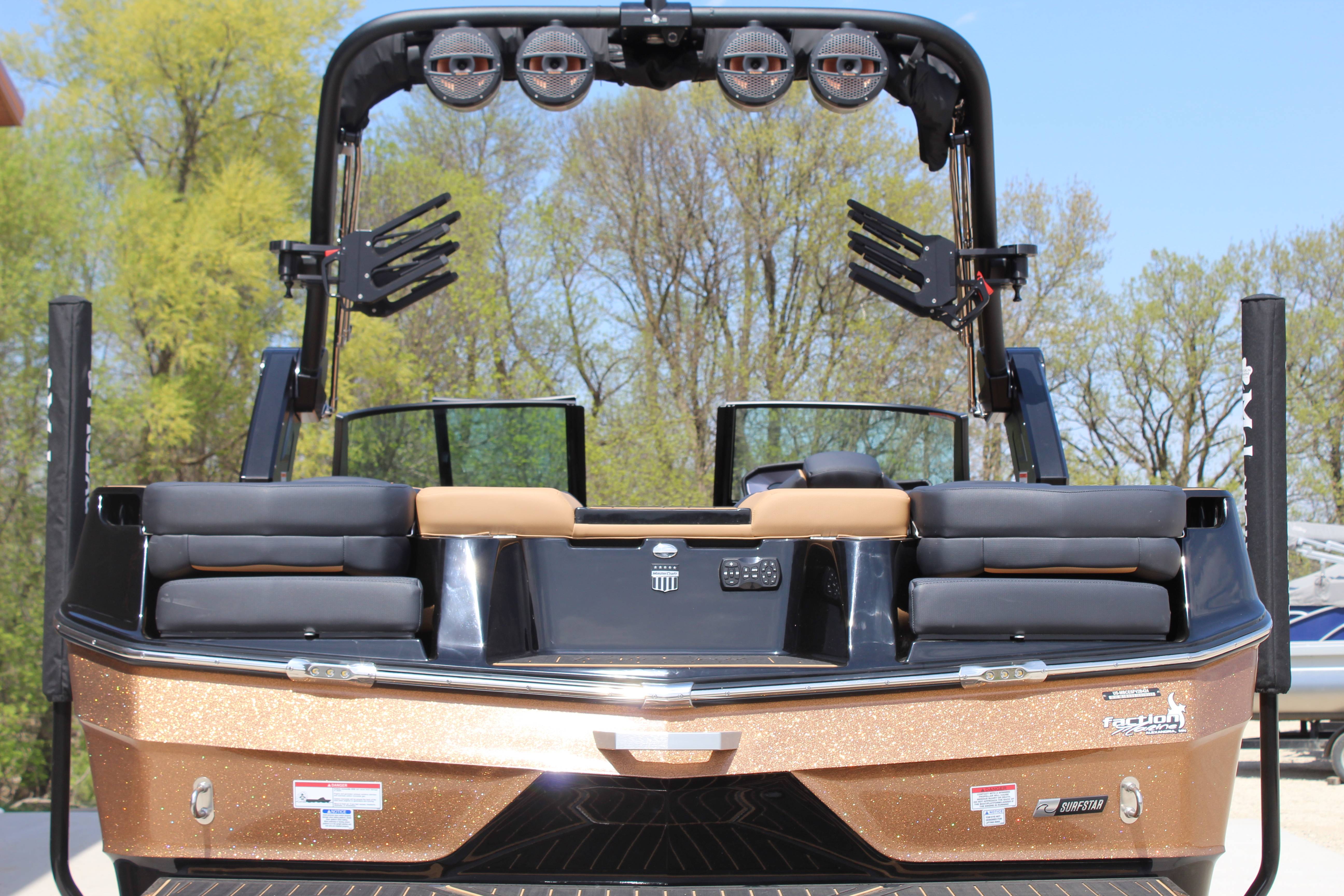 2024 MasterCraft XT23