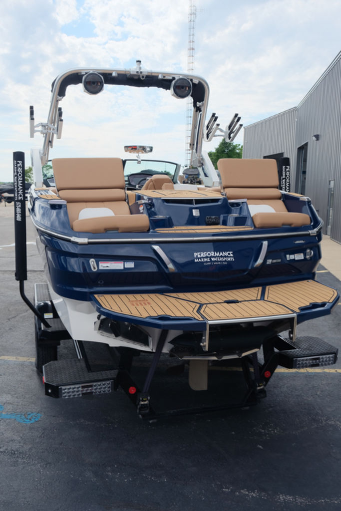 2023 MasterCraft X24  NEW DEALER DEMO HUGE DISCOUNT CALL!! Icon