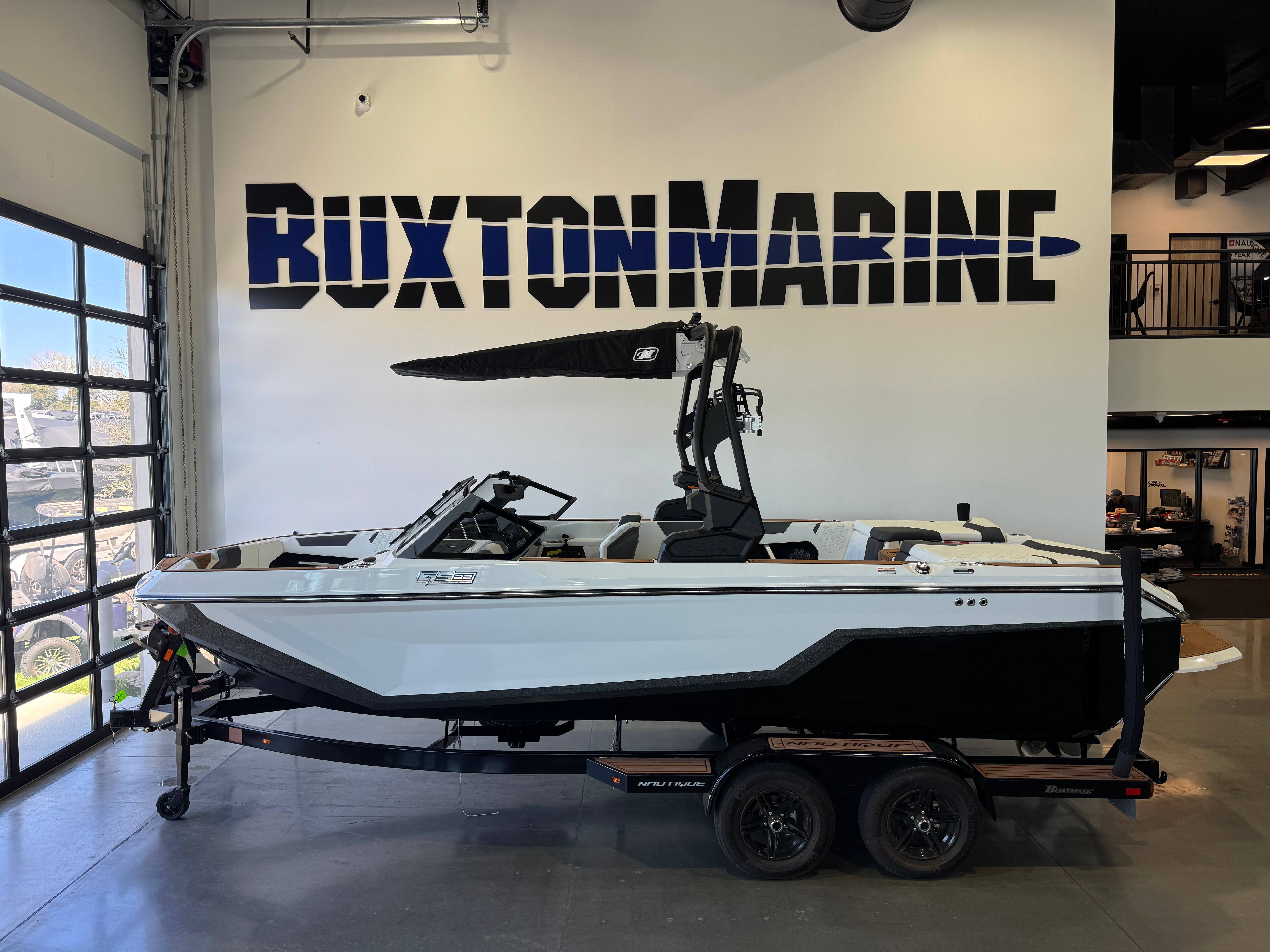 boat.Title