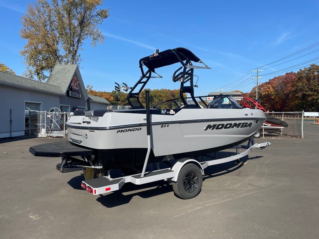 2025 MOOMBA Mondo