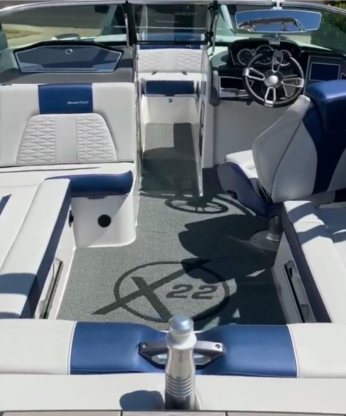 Mastercraft X-22
