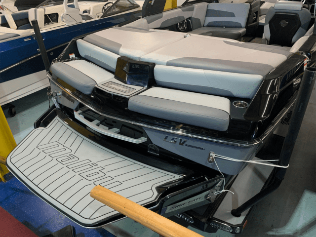 2019 Malibu Wakesetter 22LSV