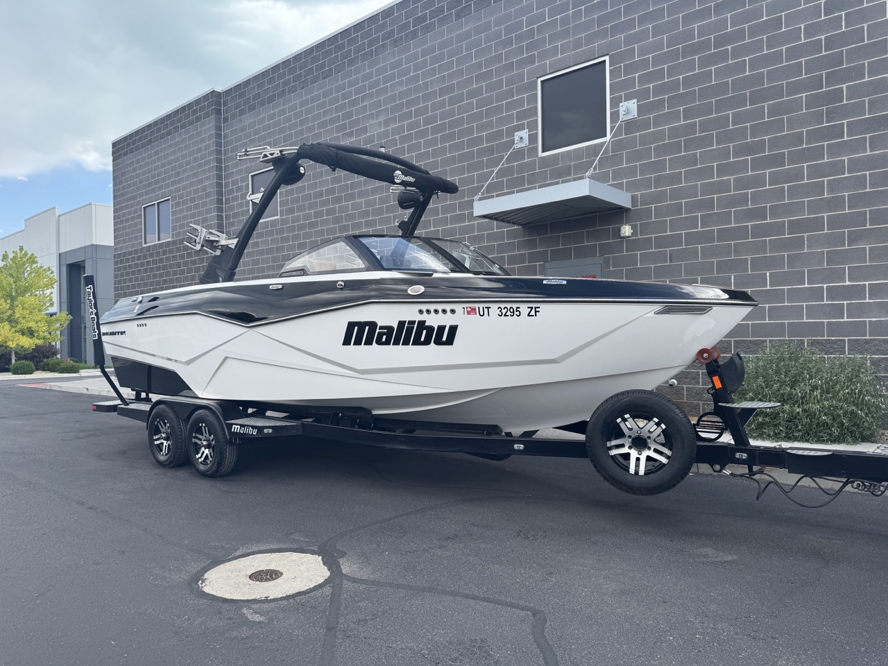 2023 Malibu 25 LSV LT4 Supercharged Well optioned