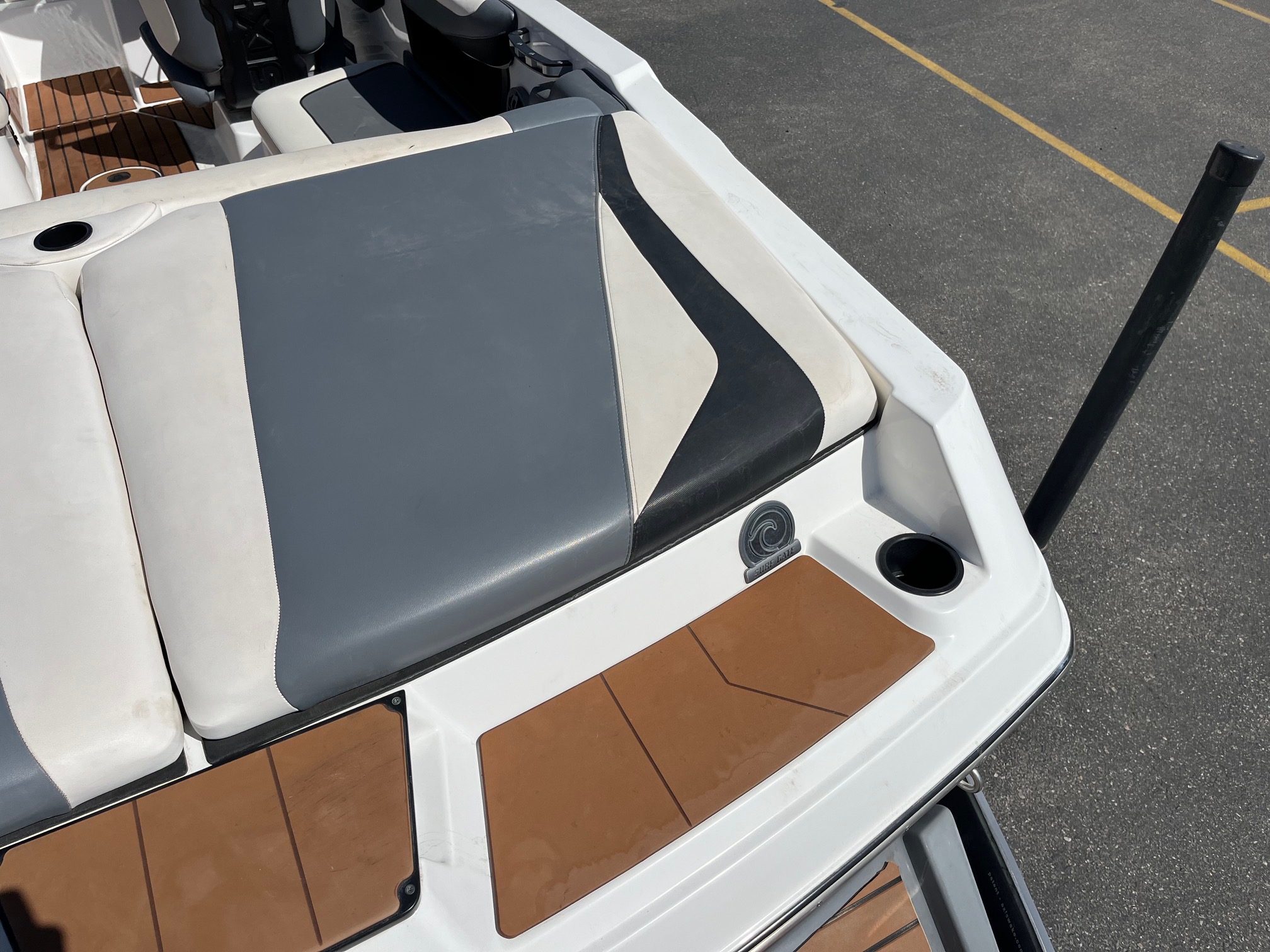 2021 Axis T22