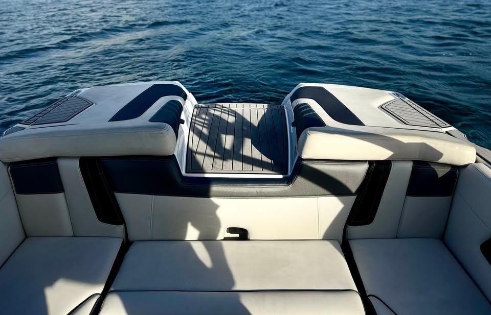 2015 Nautique G21