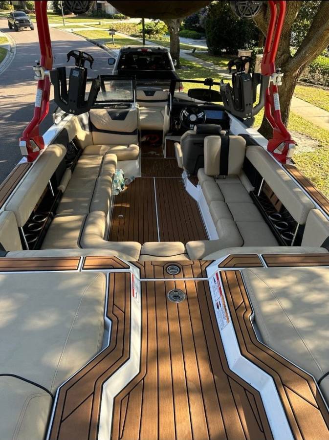 2021 Nautique GS24