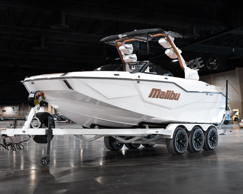 2025 Malibu Boats M230