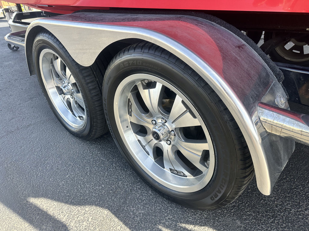 2008 Malibu 23 LSV