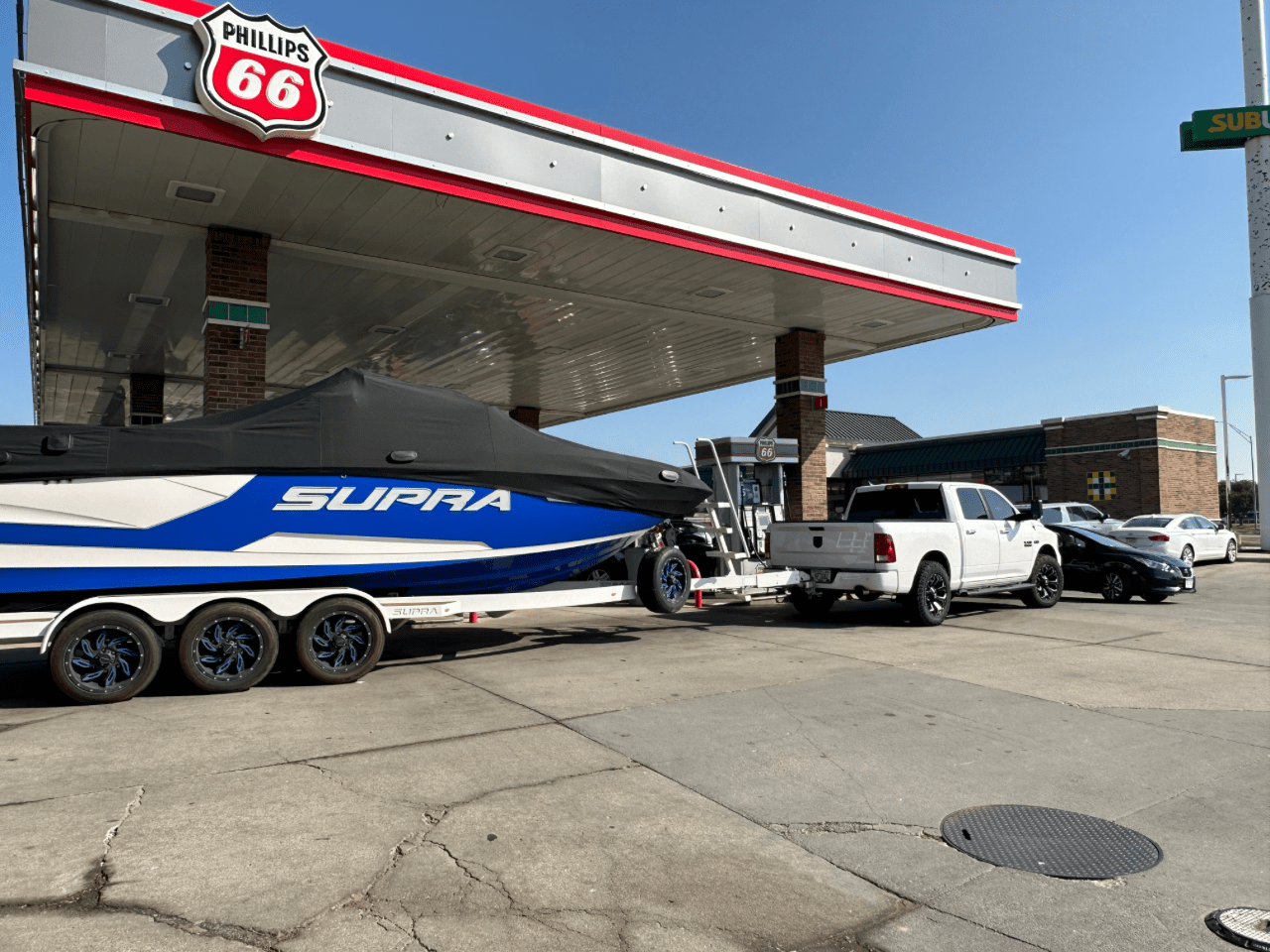 2021 Supra SE 550 THRUSTERS