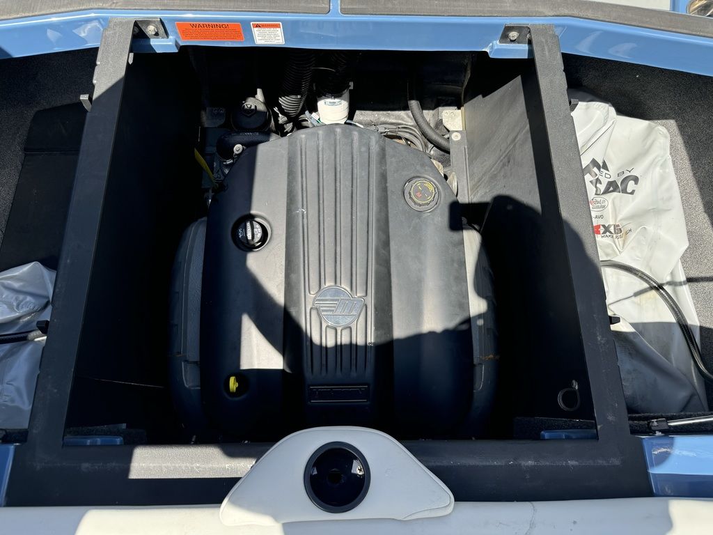 2021 Axis Wake Research A24 Icon