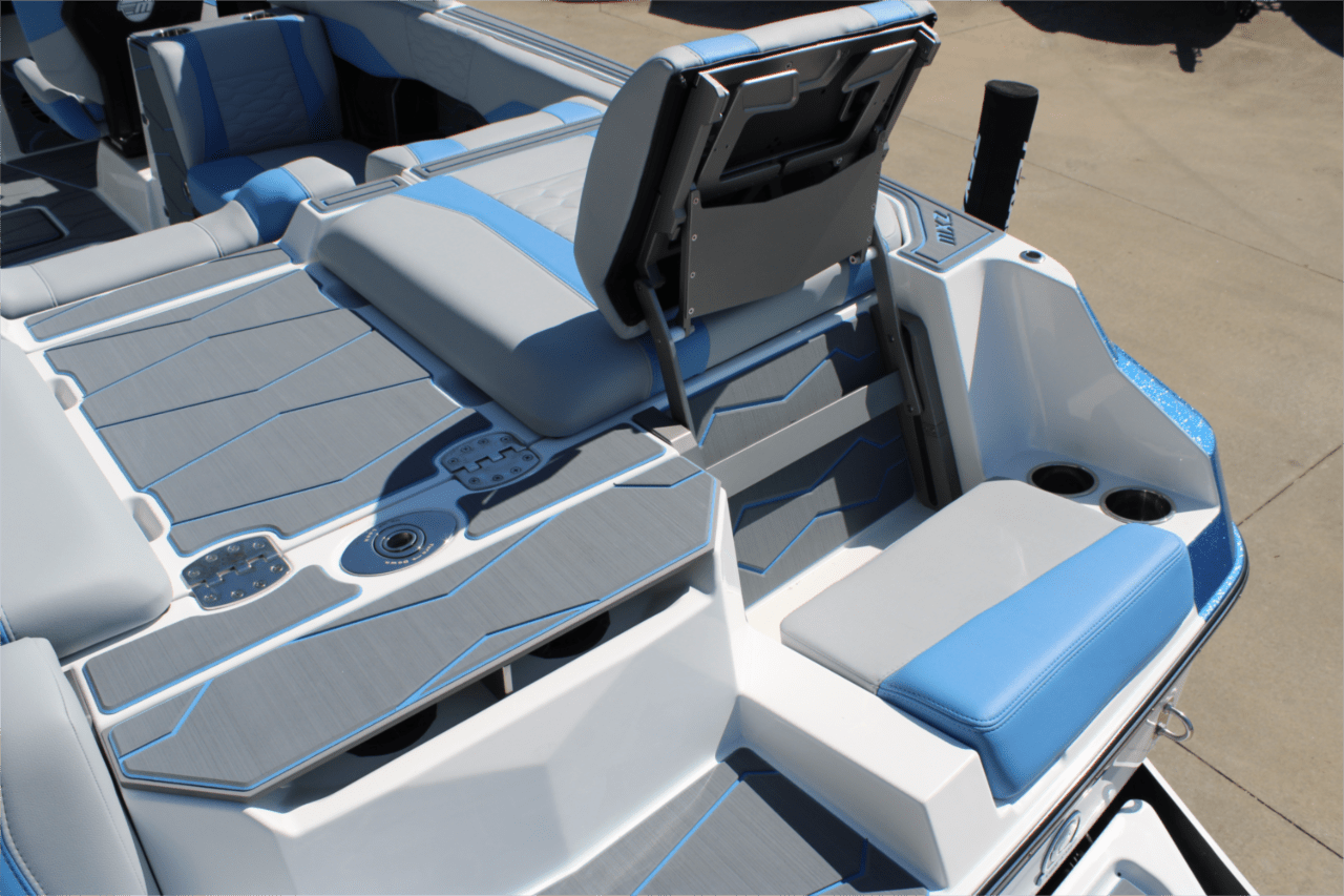 2025 Malibu 24 MXZ