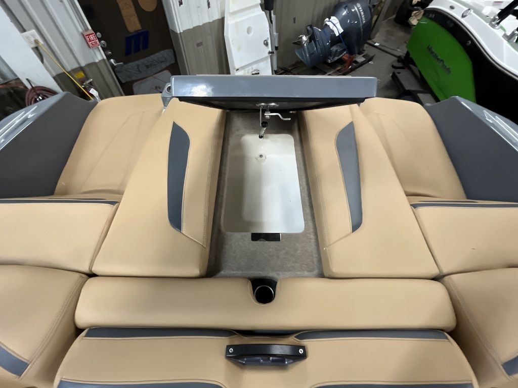 2022 MasterCraft Xstar S