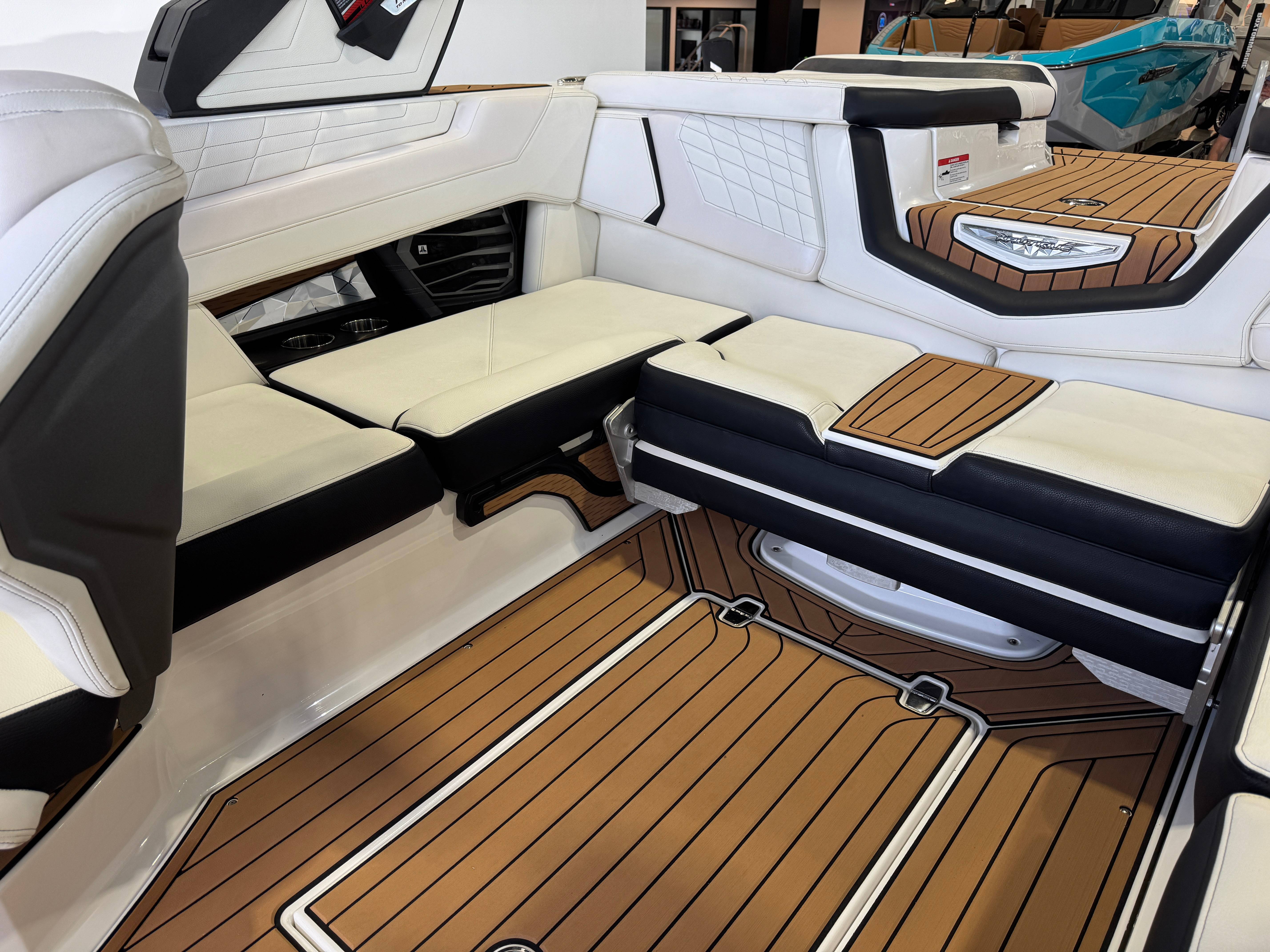 2021 Nautique Super Air Nautique G21