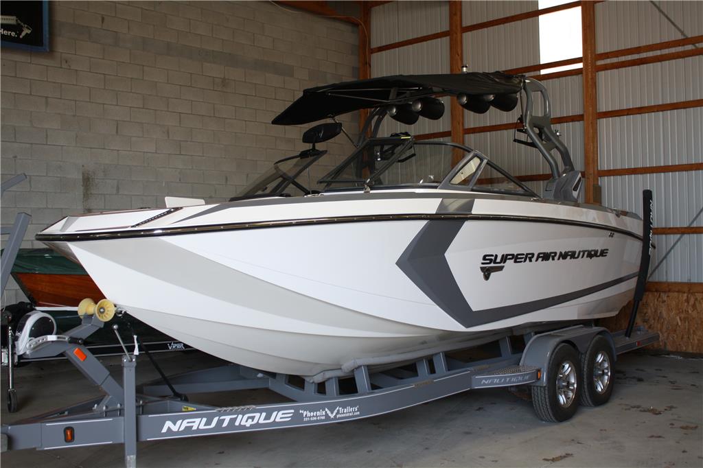 2017 Nautique G23