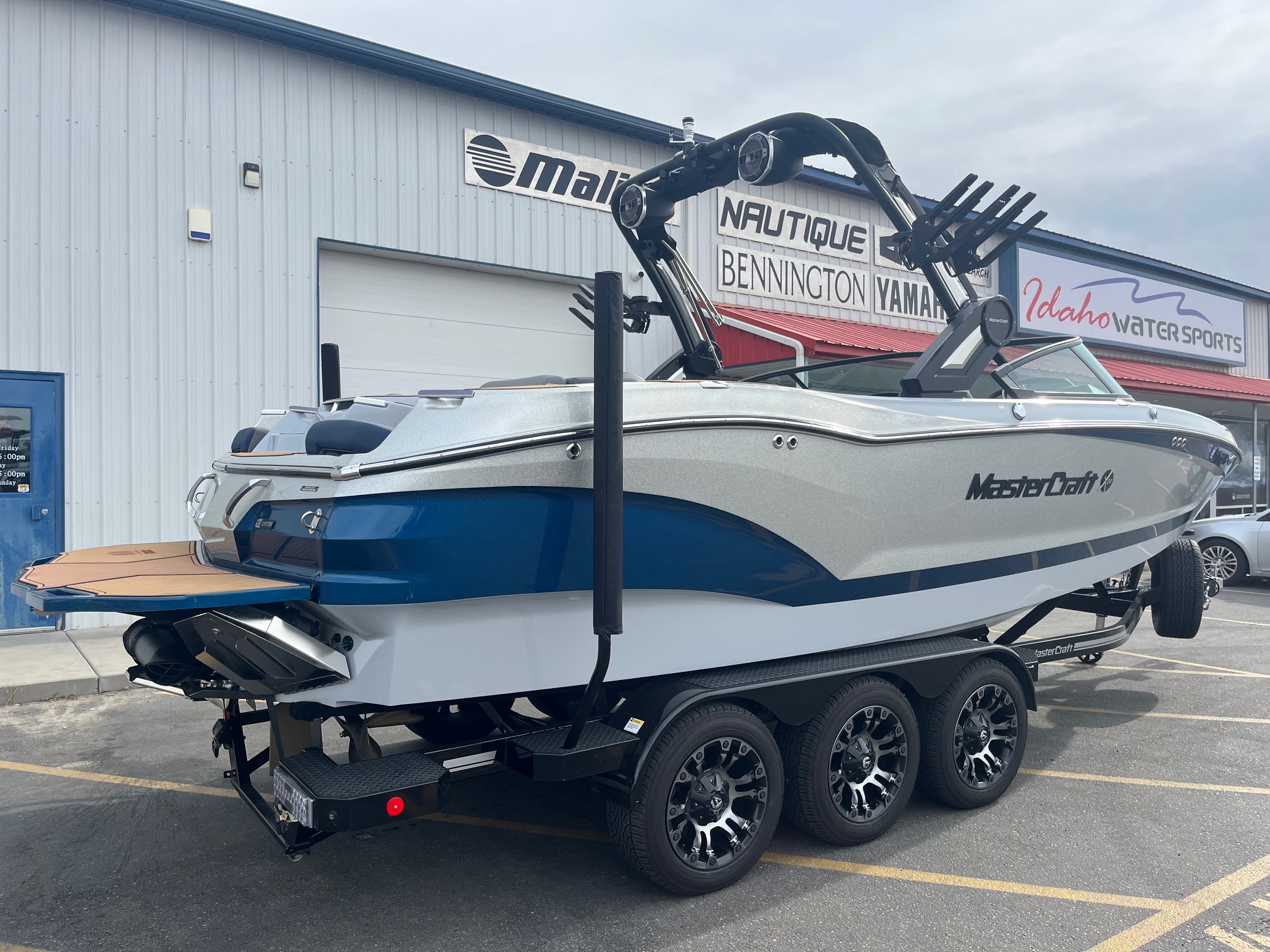 2022 MasterCraft X24