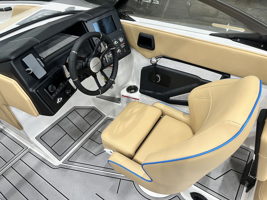 2024 MOOMBA Tykon