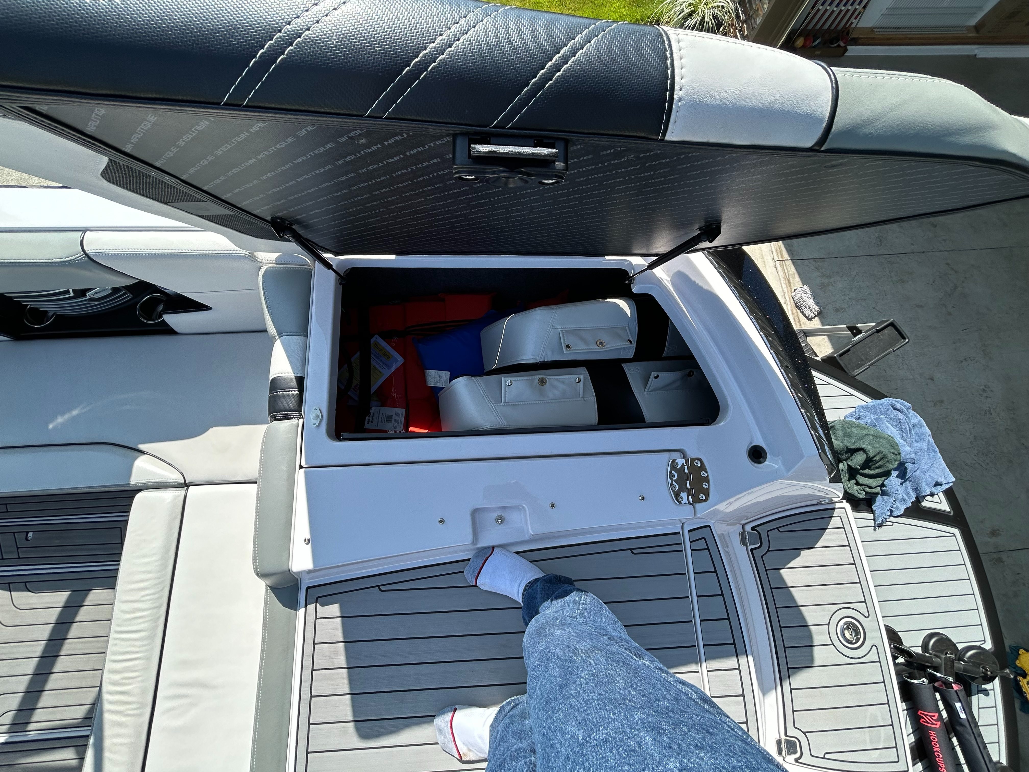 2014 Nautique G23