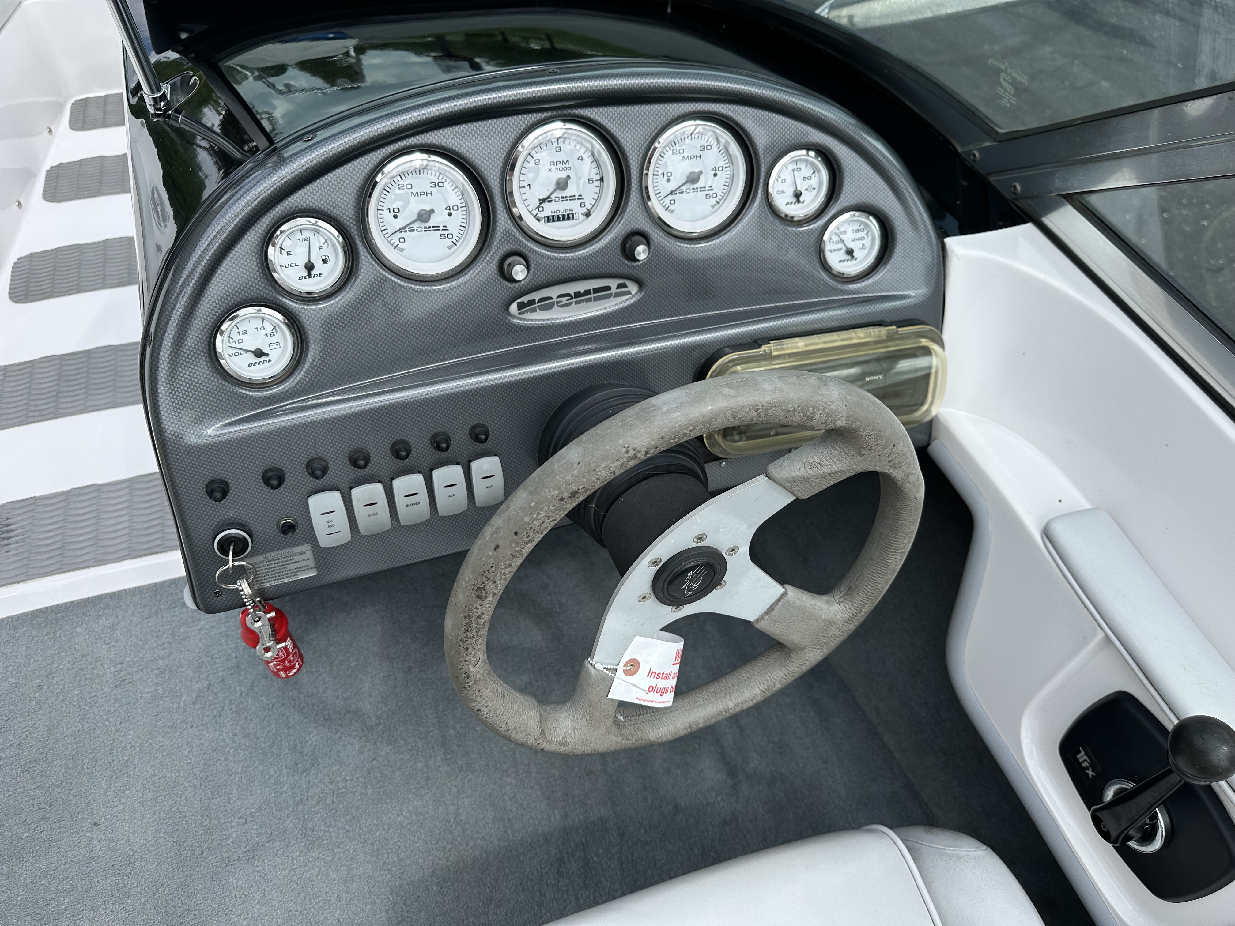 2002 Moomba Outback