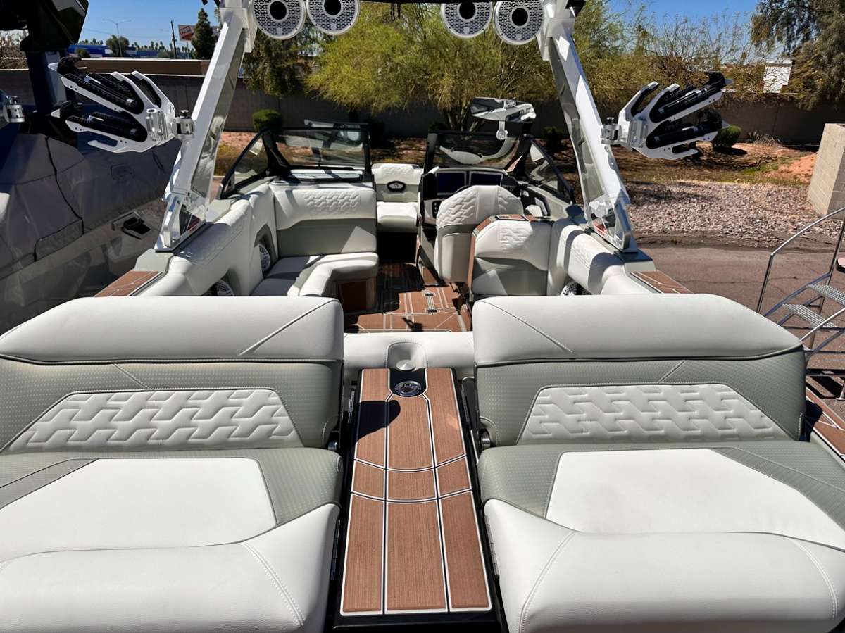2024 CENTURION Ri245