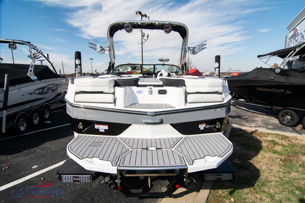 2023 Mastercraft XT24