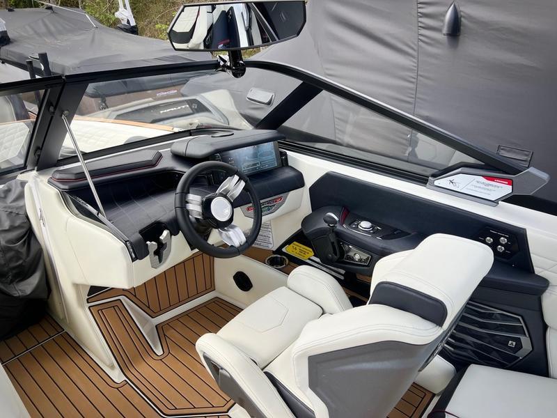 NEW 2024 Nautique G21