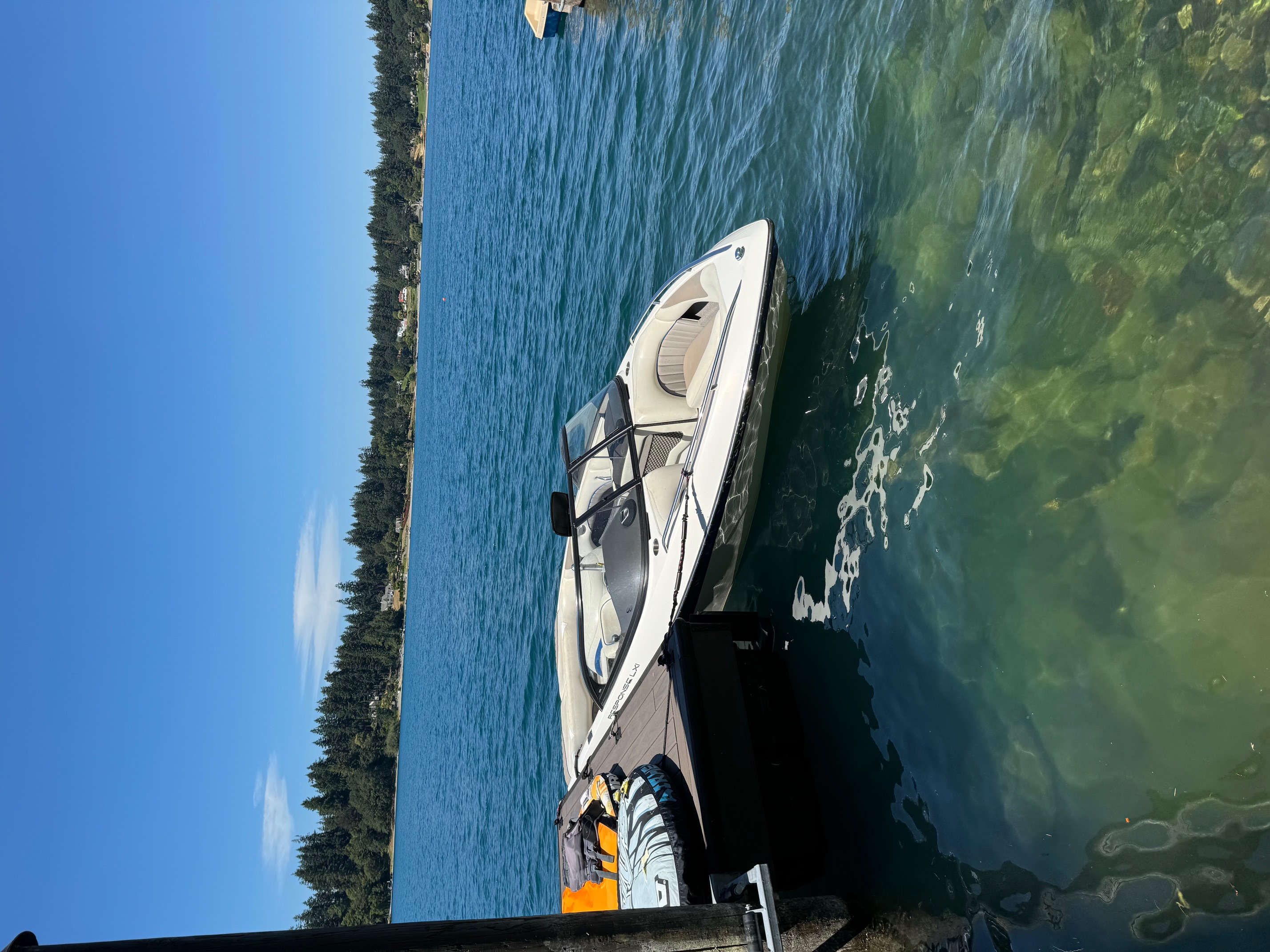 Malibu Response LXI ski / wakeboard boat