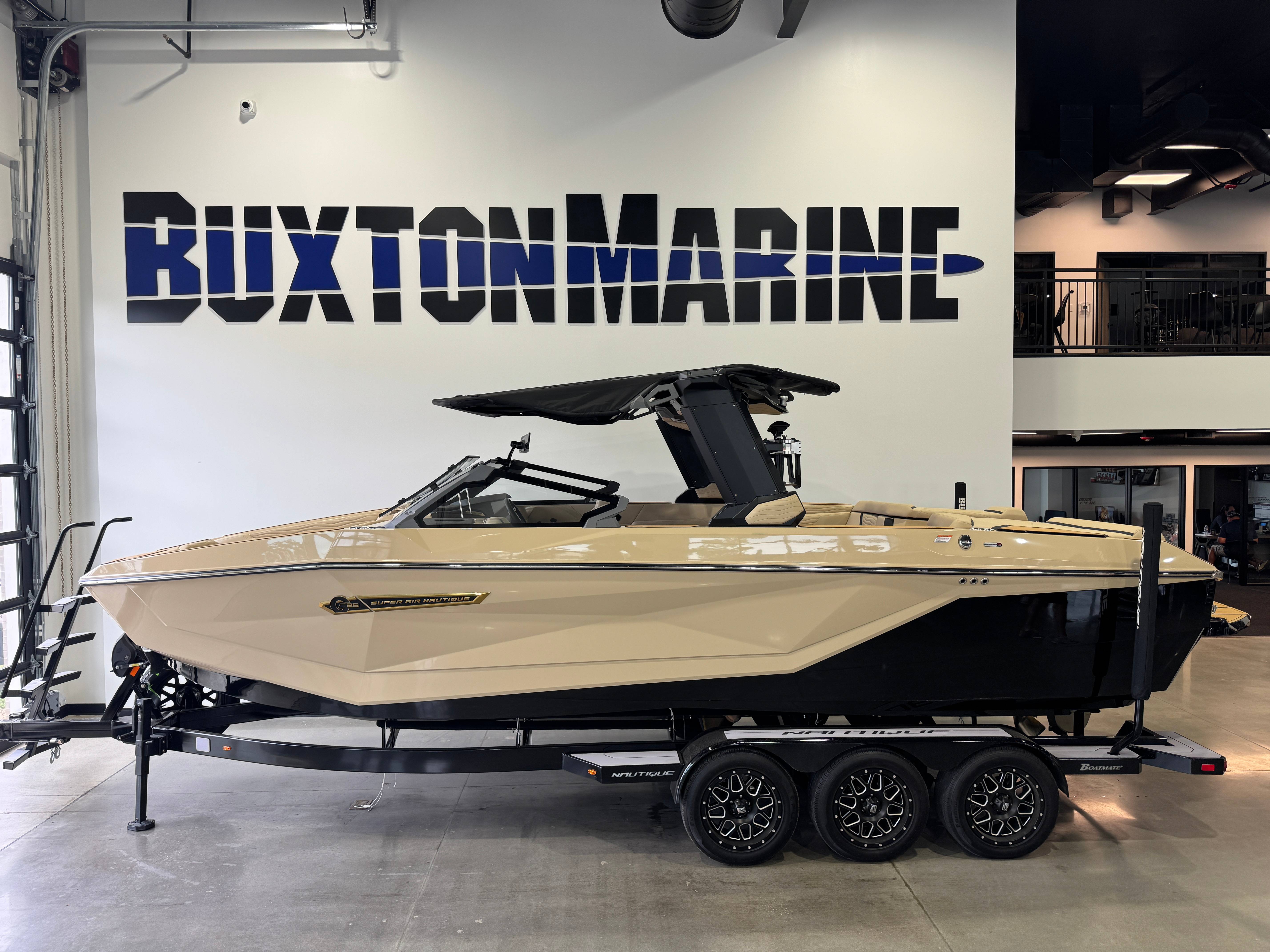 boat.Title