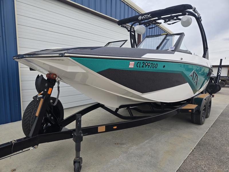 boat.Title