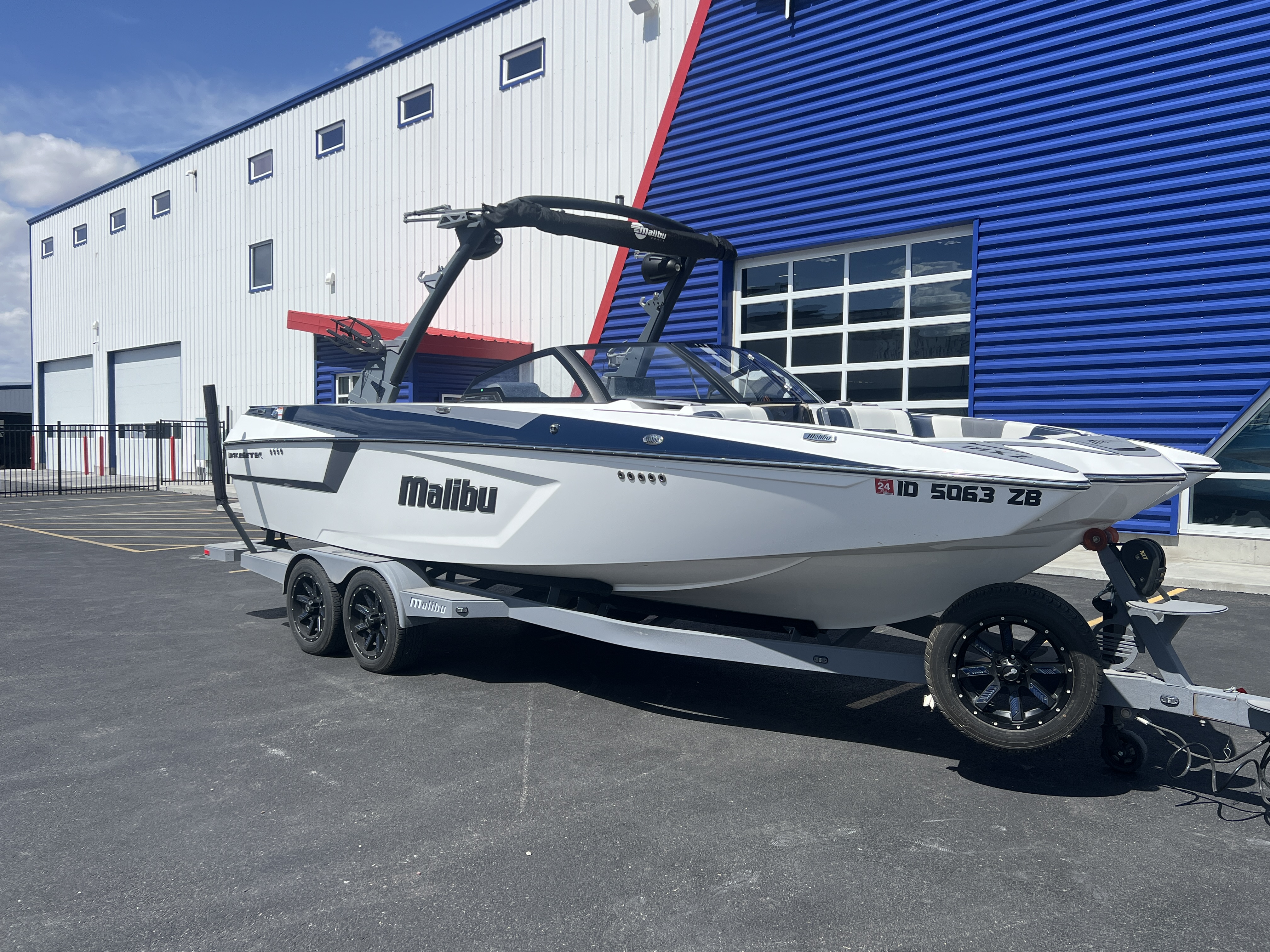 2022 Malibu Boats 24 MXZ