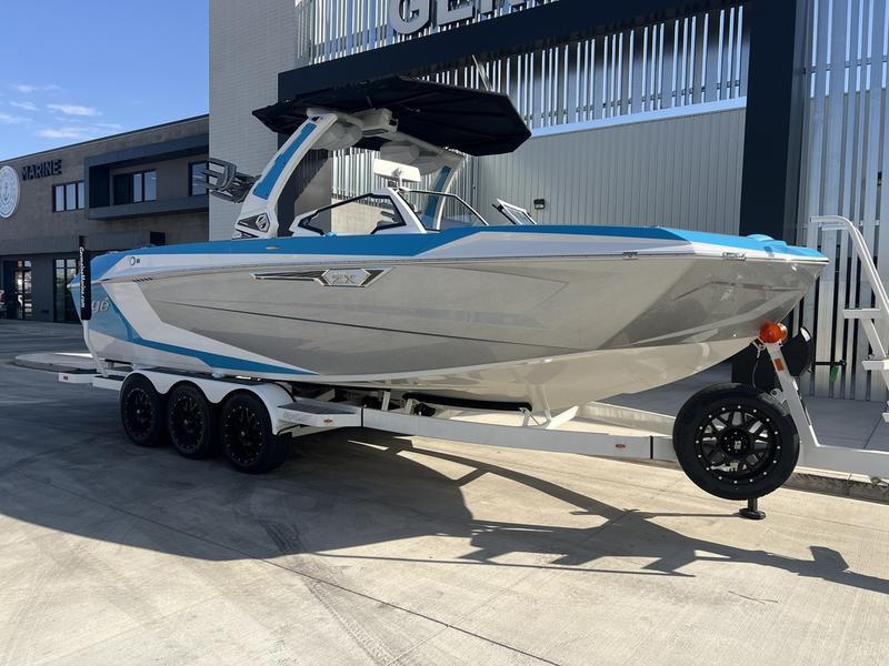 boat.Title