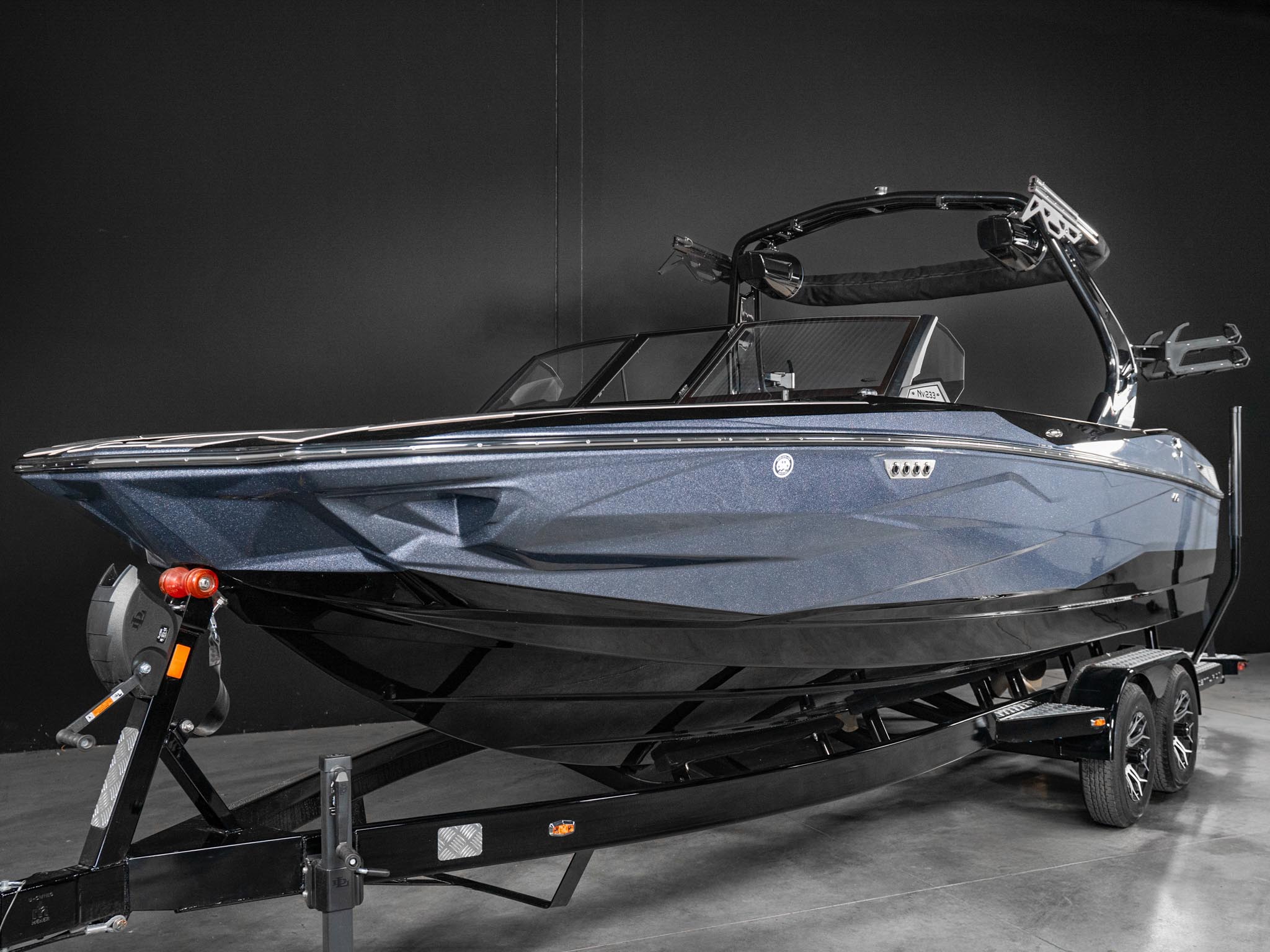 2025 Centurion NV233