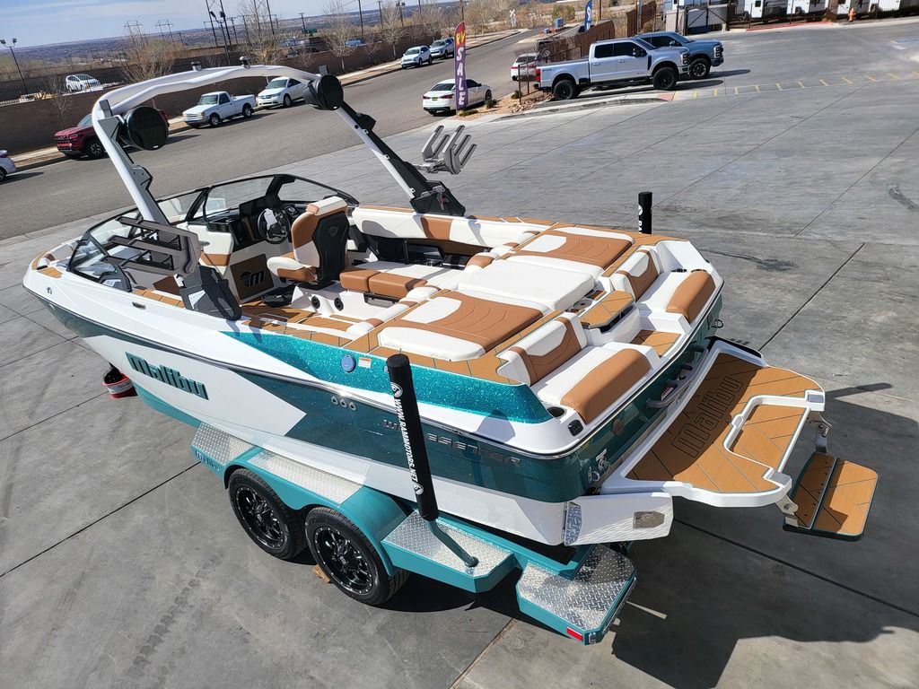 2025 Malibu Boats 23 LSV