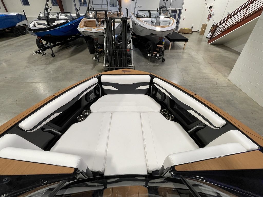 2025 Axis Wake Research T250