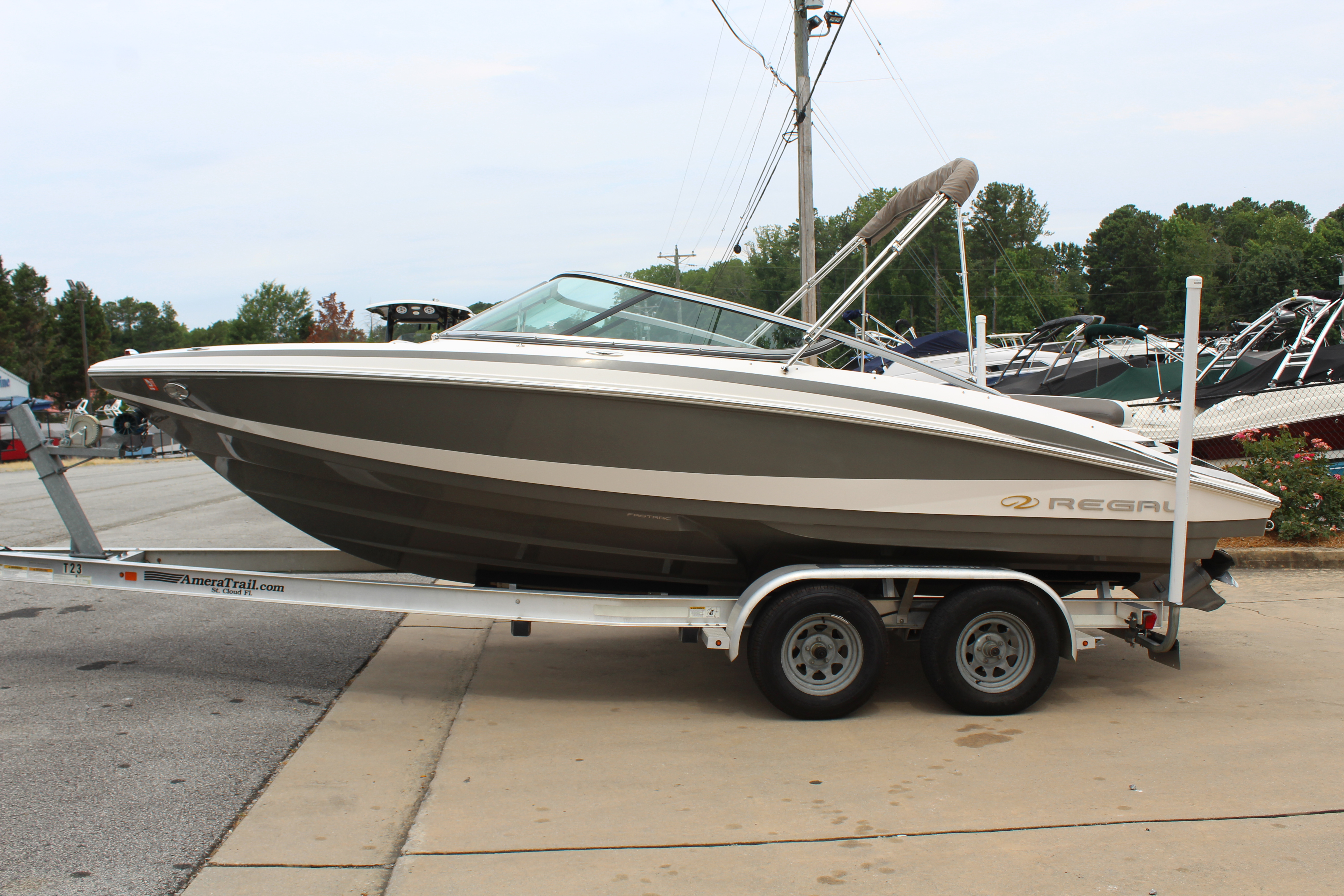2011 Regal 2100