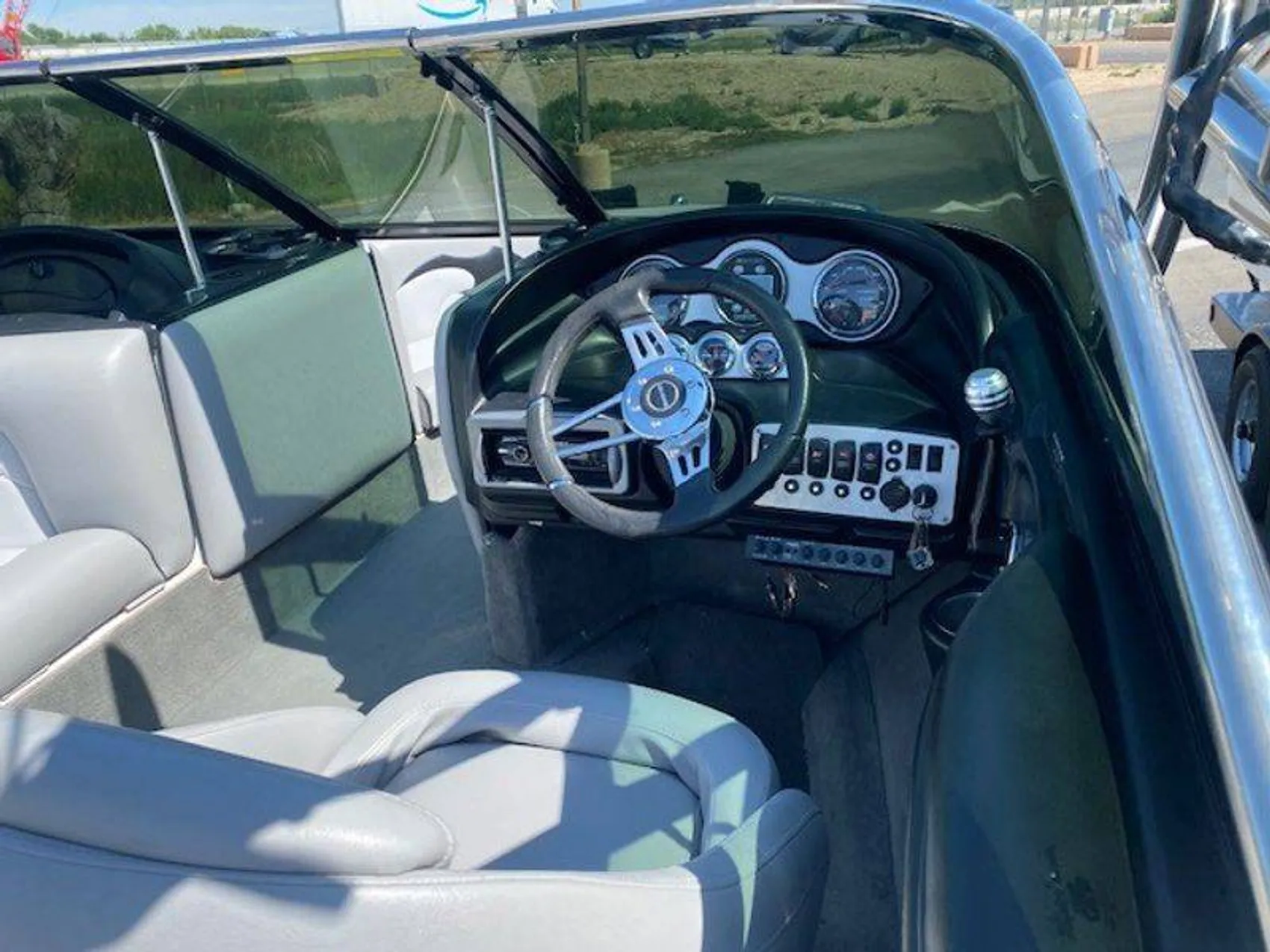 boat.Title