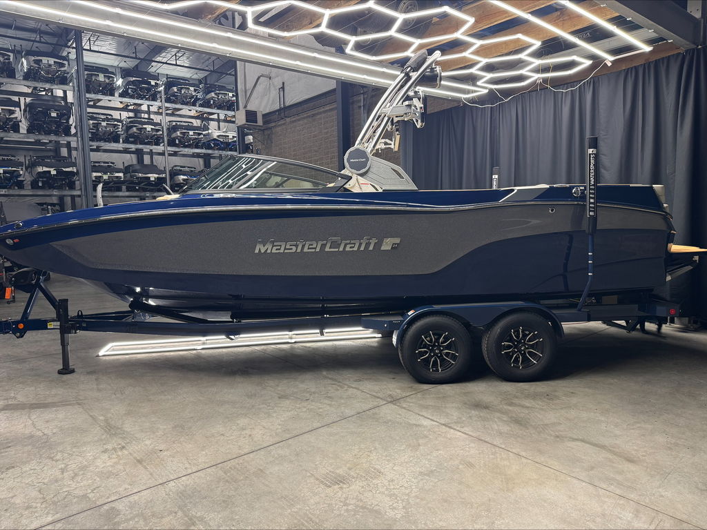 2025 MasterCraft XT24